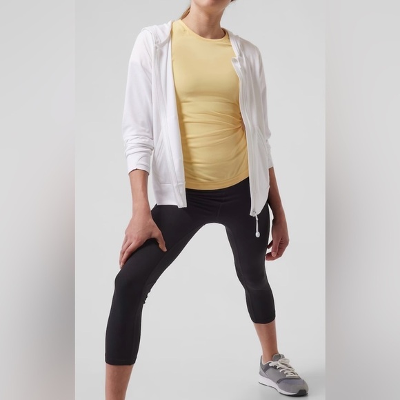 ATHLETA Girl Stash Your Treasures Capri Leggings- Black/ Size XXL (16) - Picture 3 of 11